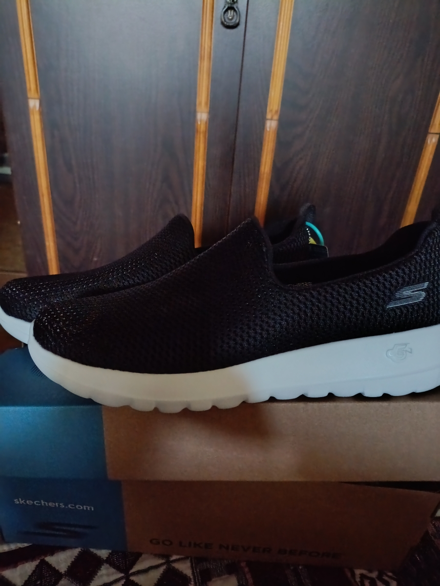 custom review-Skechers GO WALK Ma Slip-Resistant Abrasion-Resistant Breathable Low-Top Running Shoes Men's Black White