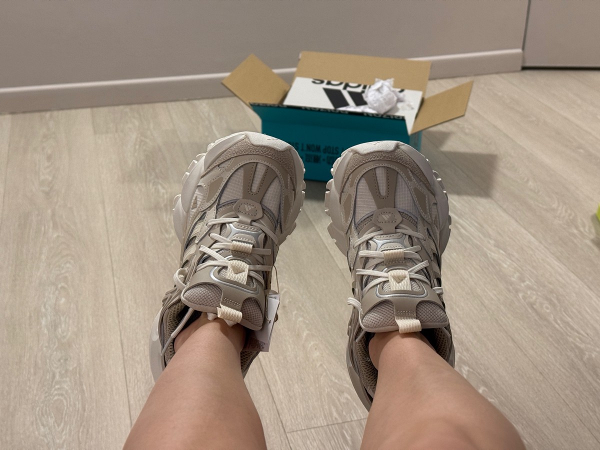 custom review-Adidas XLG RUNNER DELUXE Амортизация и Дышащий Низкий Топ Повседневный Городской Коммутирование Беговые кроссовки Унисекс Бежевый