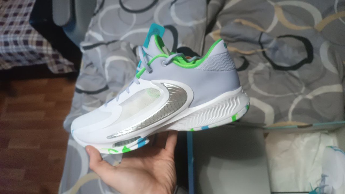 custom review-Nike Freak 4 EP Giannis 4 Low Баскетбольные кроссовки Мужские Фиолетовые Белые