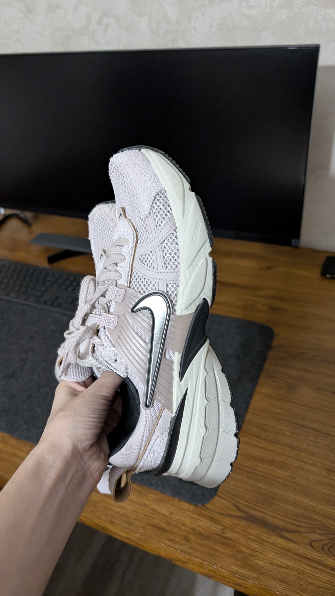 custom review-Nike V2K Run Амортизация Низкий Топ Повседневный Городской Коммутирование Беговые кроссовки Женские Розовый
