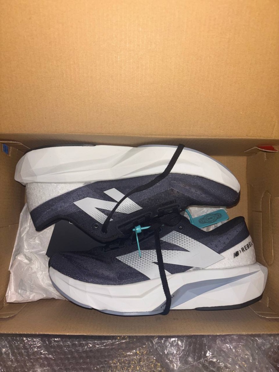 custom review-New Balance FuelCell Rebel V4 Беговые кроссовки Низкий верх Темно-серый Мужской