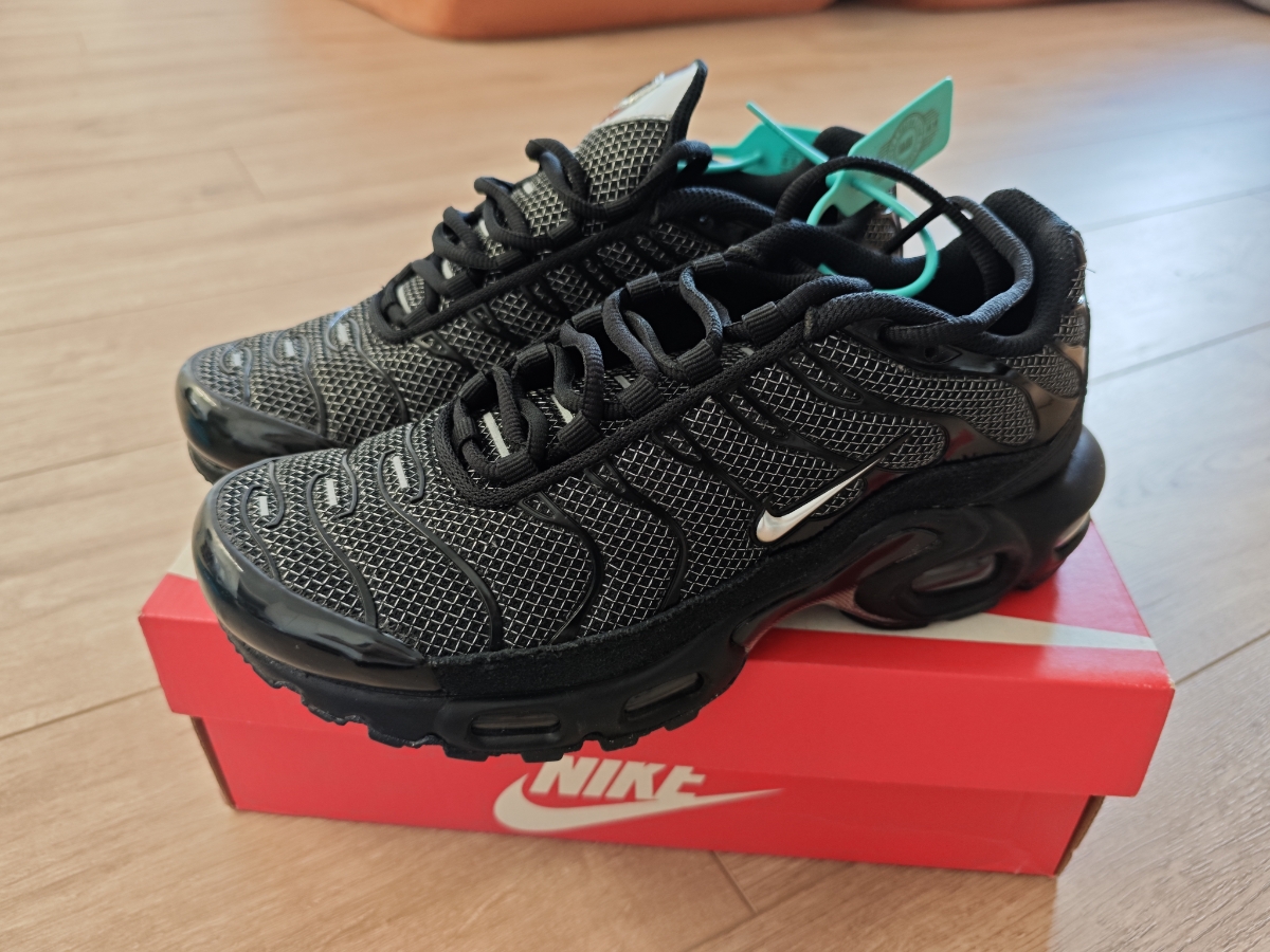 custom review-Nike Air Max Plus Low Top Casual Беговые кроссовки Женские Черные