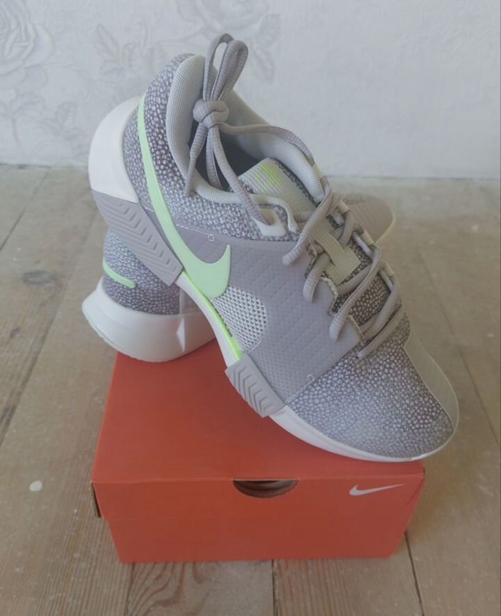 custom review-Nike GP Challenge 1 ZM Hc PRM Slip-resistant Low Top Tennis Shoes Men's Gray Green Найк GP Challenge 1 ZM Hc PRM Противоскользящие Низкие Кроссовки для Тенниса Мужские Серый Зеленый