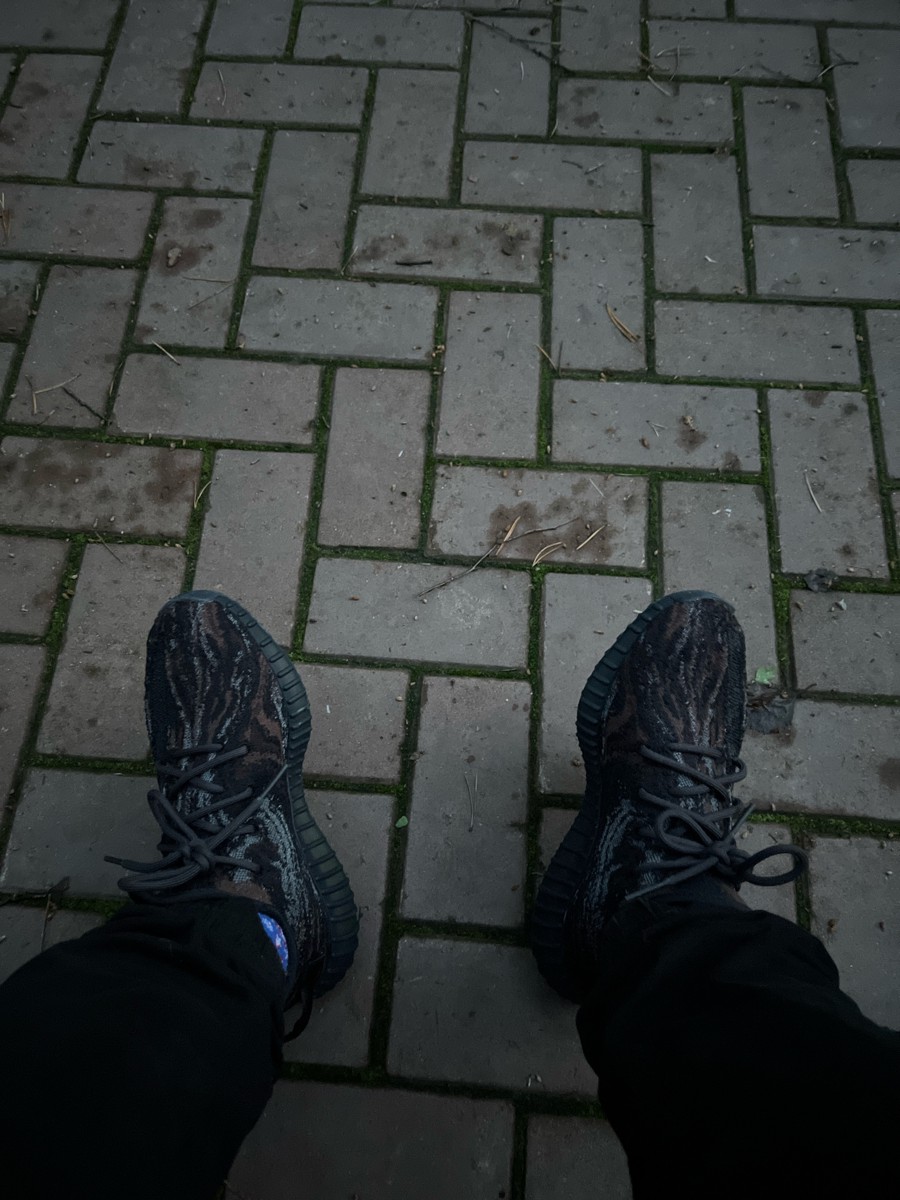 custom review-Adidas Originals Yeezy Boost 350 V2 Готический Греймон 'MX Рок' Низкий Топ Повседневная Обувь Унисекс Черный
