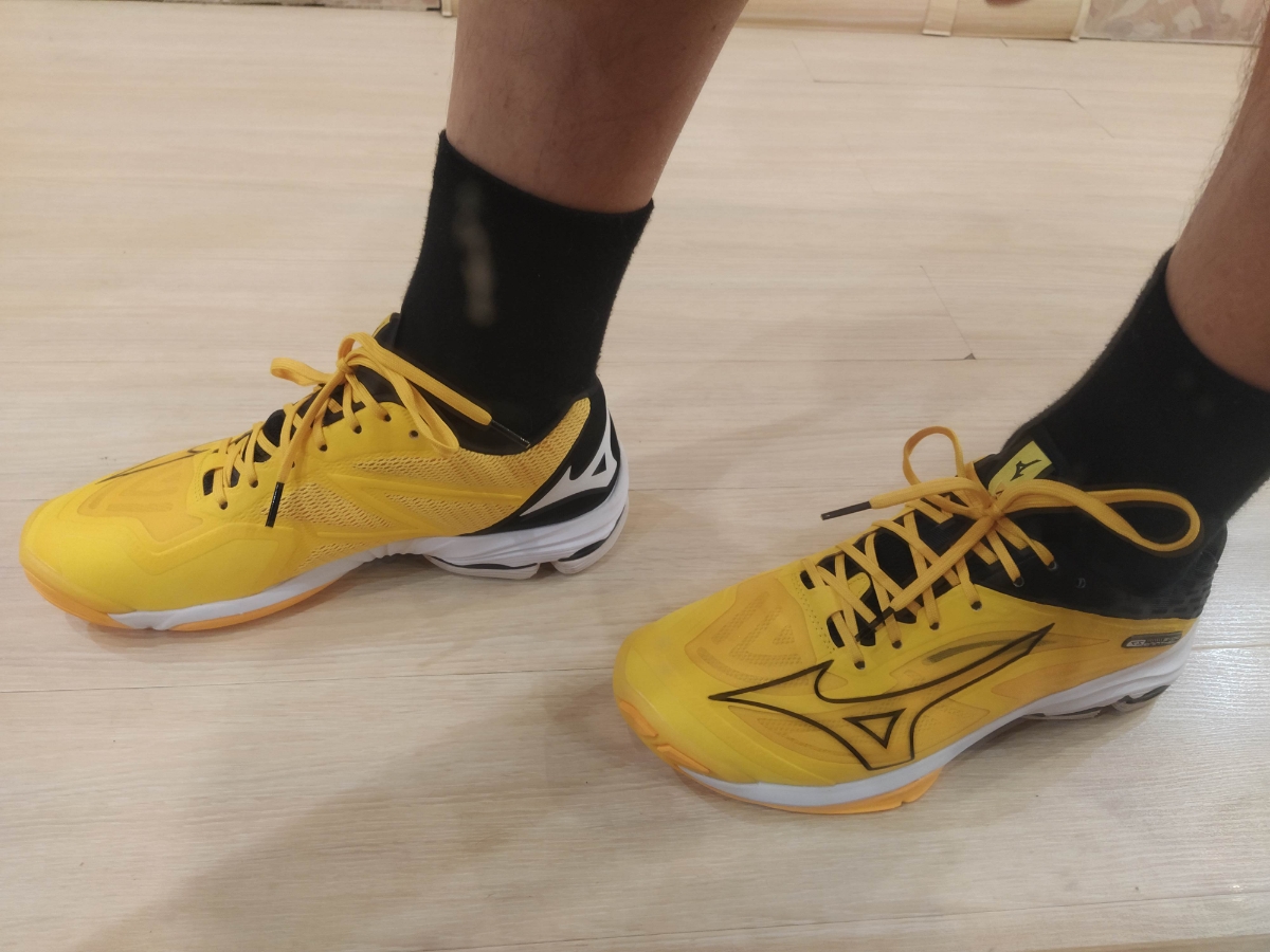 custom review-Mizuno Wave Lightning Z7 Амортизаторы Шок Устойчивость к Сцеплению Низкий Топ Волейбольные Кроссовки Унисекс Желтый Черный