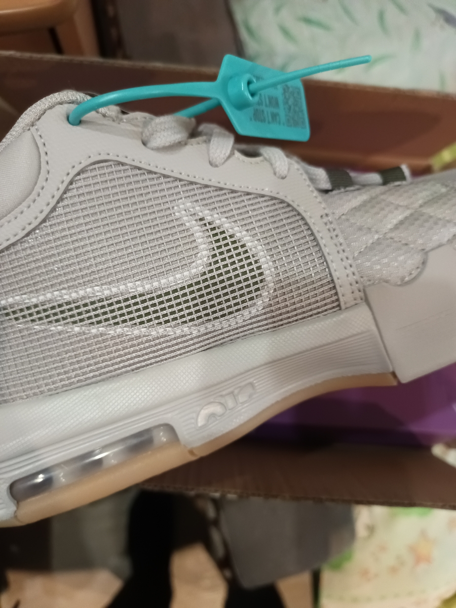 custom review-Nike LeBron Witness 8 Low Топ Баскетбольные кроссовки Мужской Серый