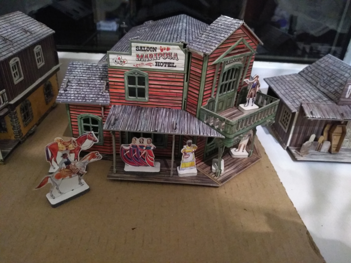 Магазин умной бумаги. Магазин умной бумаги. Салун умная бумага сборка. Картонная водяная мельница. Умная бумага средневековый город.