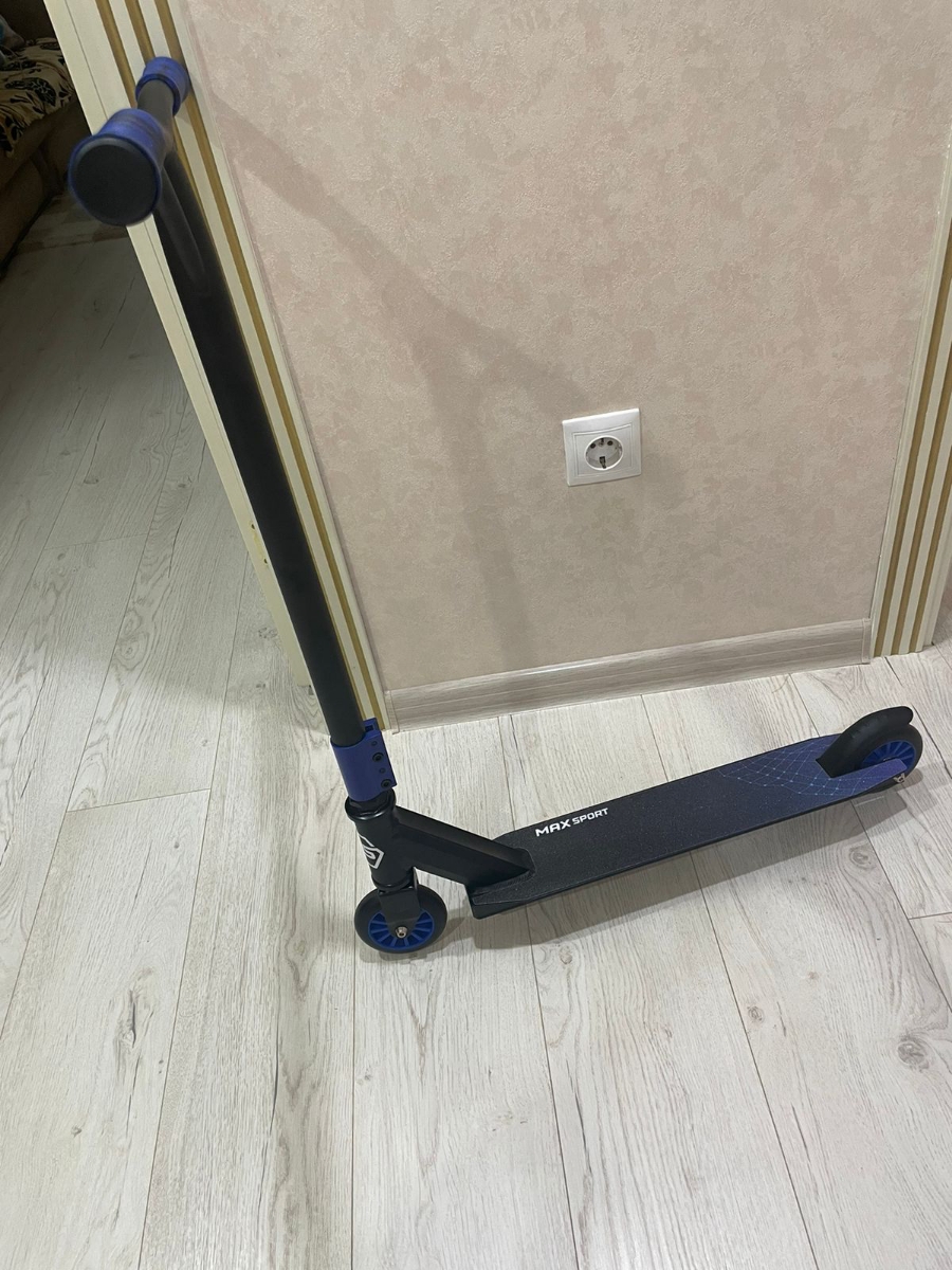 Очень хороший самокат! Рекомендую!