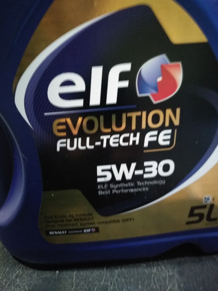 Масло full tech fe. Elf Full Tech Fe 5w30. Масло Elf Full Tech Fe 5w30. Elf Evolution r-Tech Fe 5w-30. Elf Evolution Full-Tech Fe 5w-30 208л.