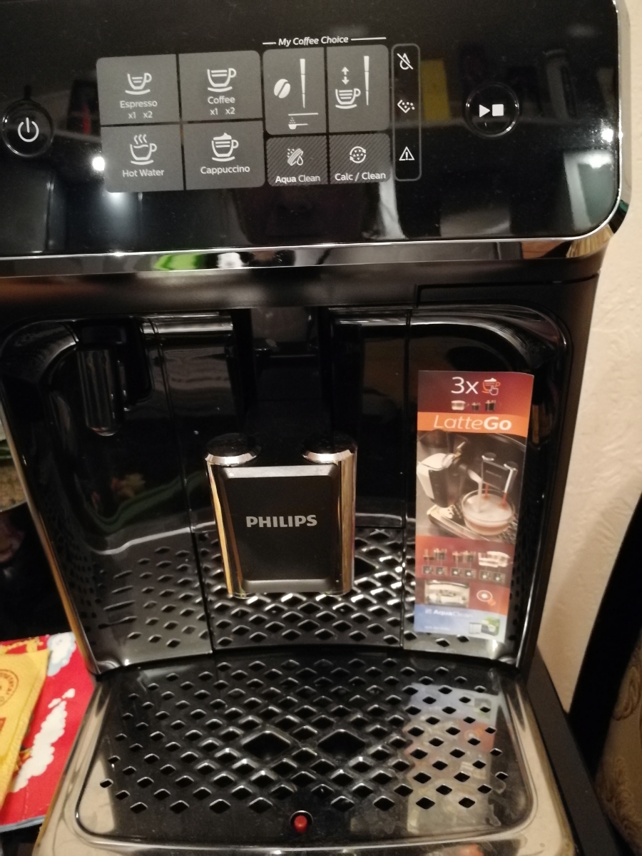 Кофемашины philips ep2231 40 черный. Автоматическая кофемашина Philips Series 4300 LATTEGO 4341 И 4349.