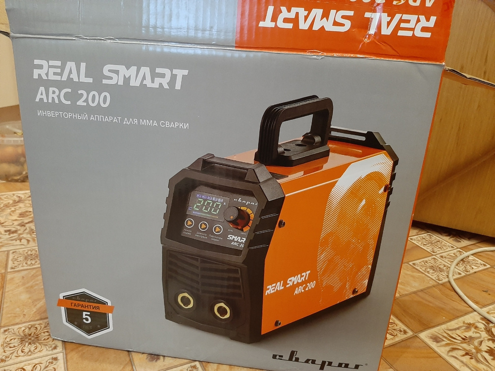 Сварог smart 200 z28303 tig. Сварог Smart Arc 200. Сварочный инвертор Сварог real Smart Arc 200. Инвертор Arc-200 real «Сварог». Real Smart Arc 200 Black.