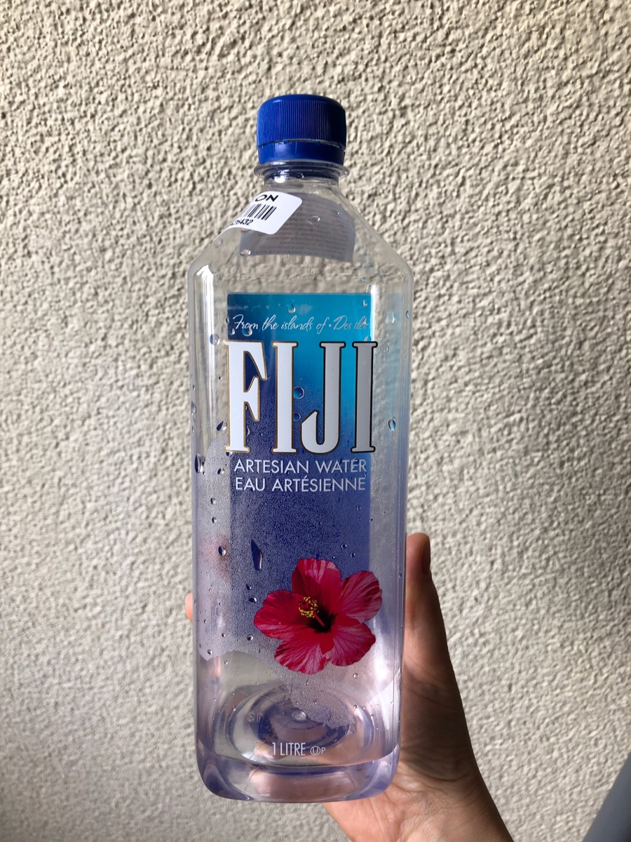 Вода artesian. Вода фиджи 2017. Фиджи бутилированная вода. Вода фиджи 0. Fiji москве.