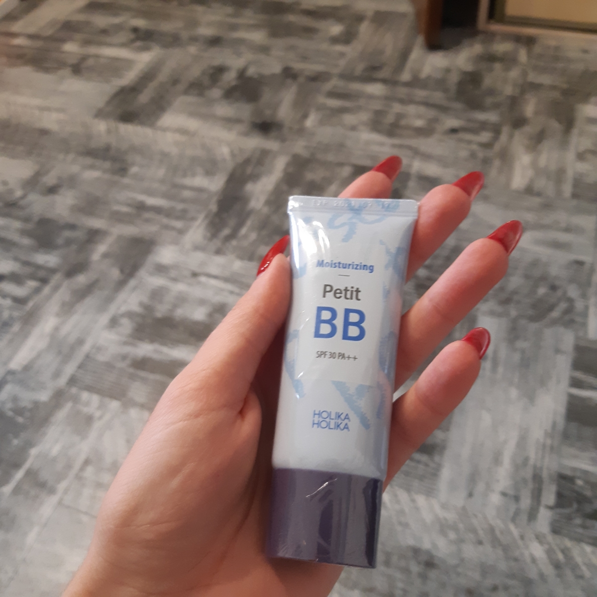 Holika BB защитная пленка. Holika Holika BB Cream срок годности после вскрытия.