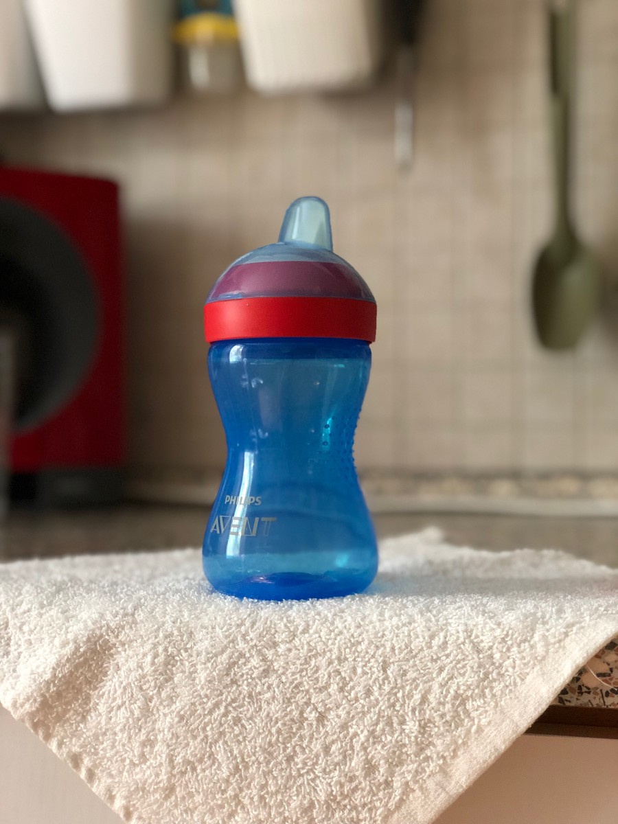 Поильник 9 месяцев. Мягкий носик для поильника Авент. Philips Avent scf802/01 чашка-непроливайка с мягким носиком , 9+ мес.. Поильник Авент с твердым носиком. Поильник Авент с мягким носиком с 6 мес 2010 год