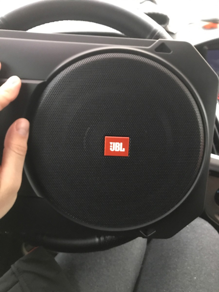 Корпусной активный сабвуфер JBL BassPro SL2 - купить по выгодной цене в ...