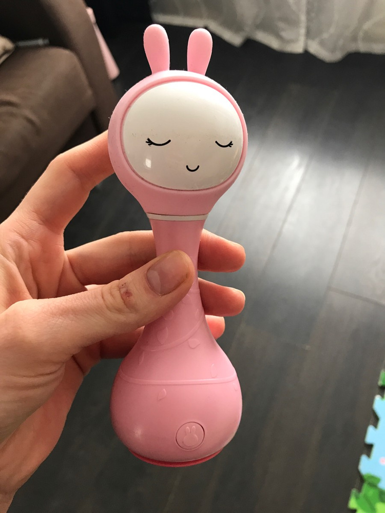 Музыкальный зайка alilo. Зайчик алило yoyo. Интерактивная игрушка зайка alilo. Alilo муз. Интерактивный заяц alilo.