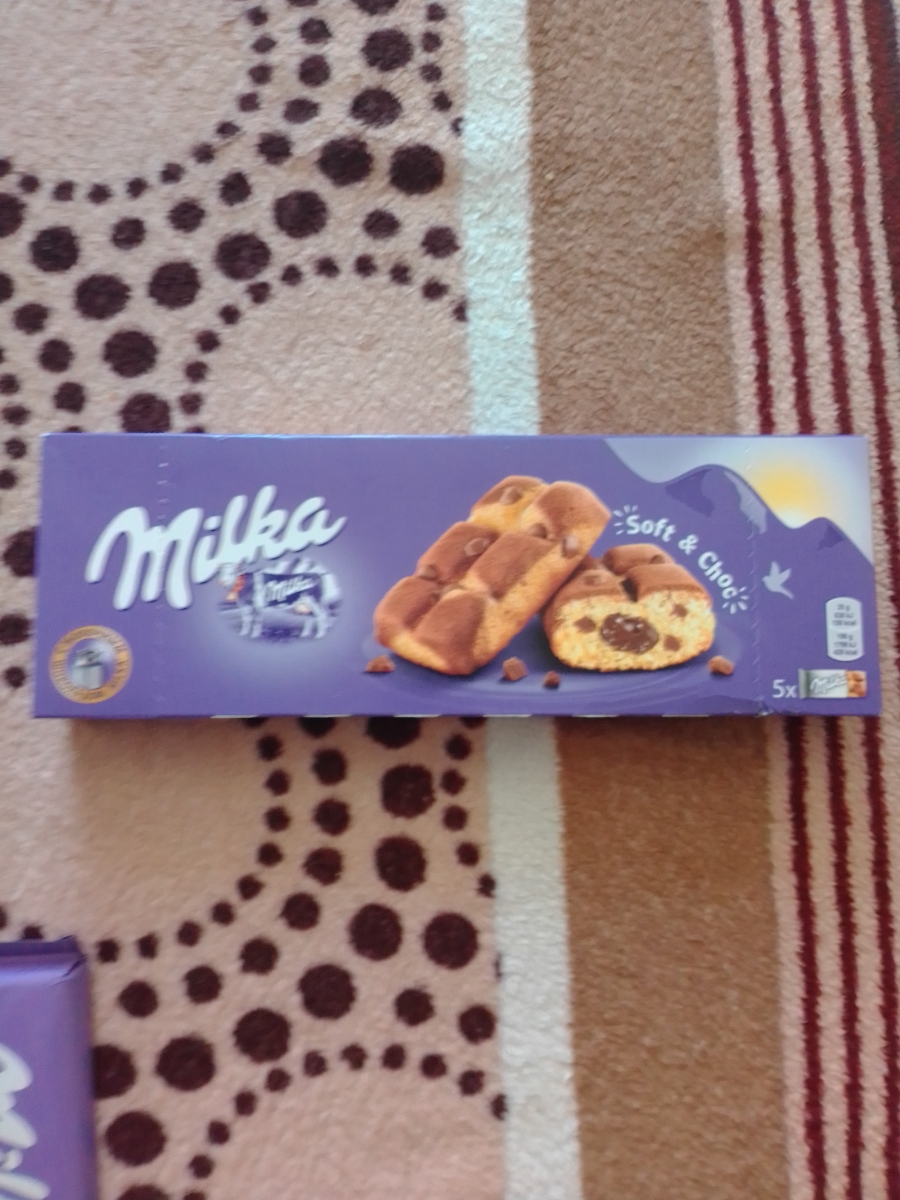 Милка бисквит с шоколадом. Милка пирожное бисквитное. Milka пирожное бисквитное. Пирожное бисквитное Milka с шоколадной начинкой 175 г. Милка печенье бисквит 175г.