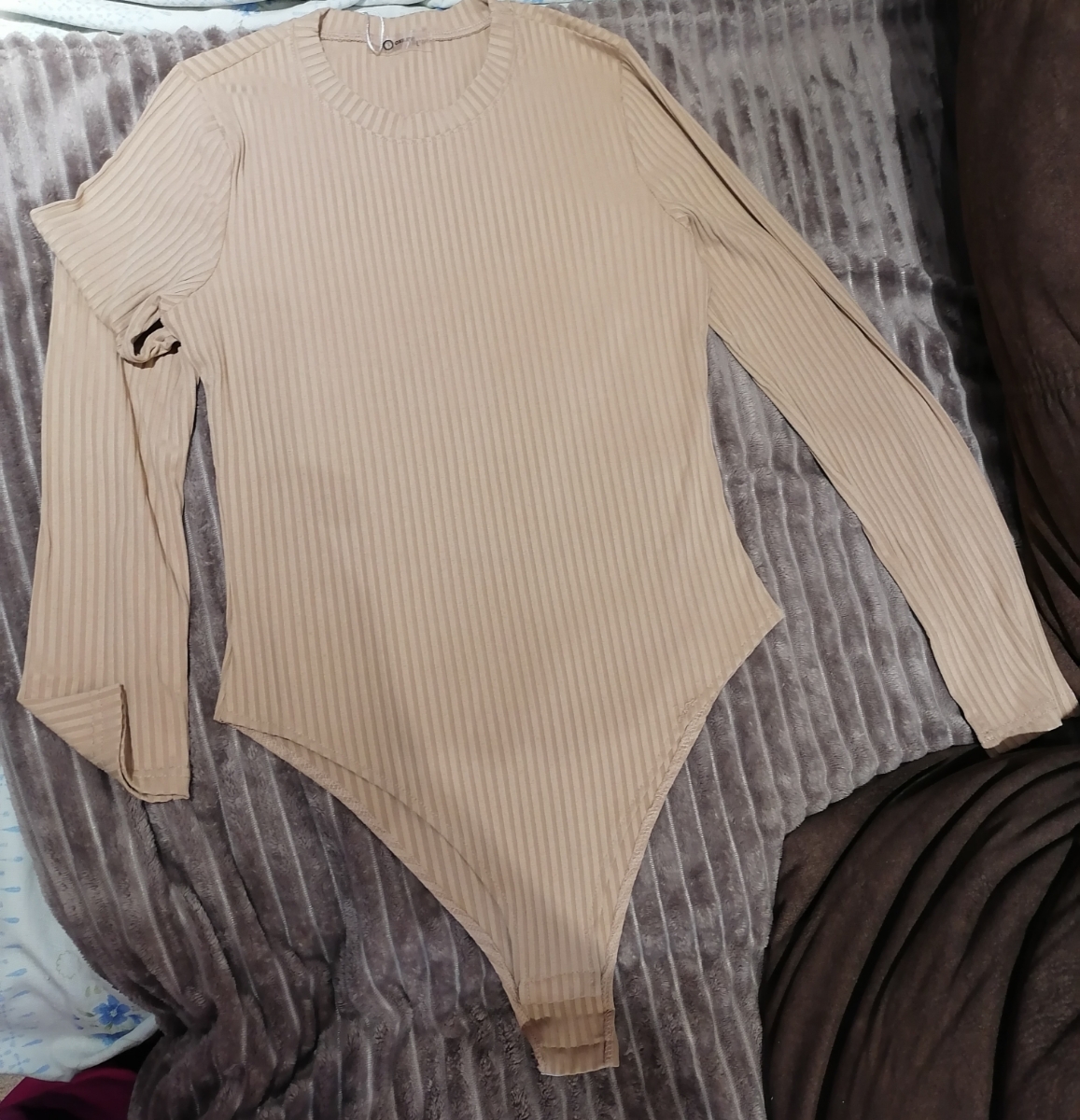 Хорошее к телу боди. На свой 46 размер взяла L(48). По размеру все подошло. 