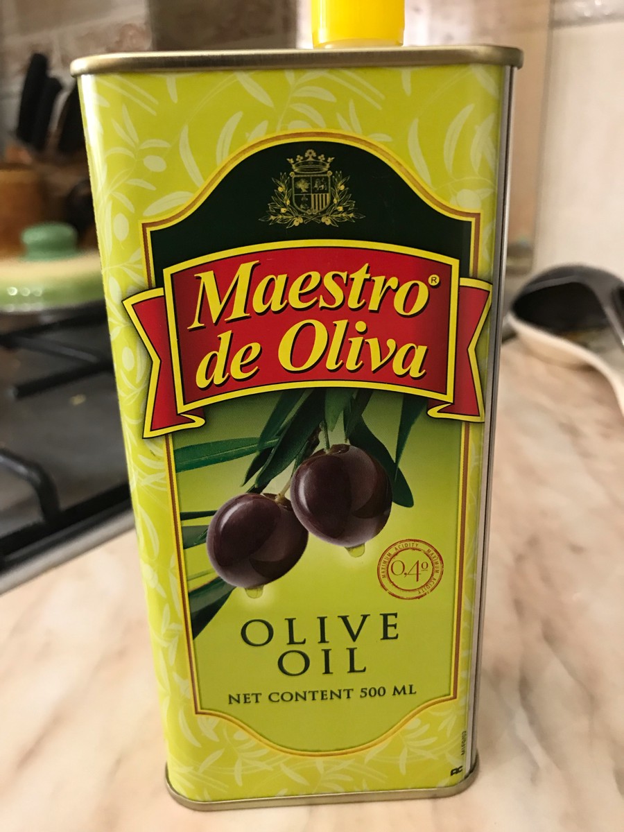 Масло maestro de oliva. Маэстро де олива масло для жарки. Maestro de Oliva оливки огур. Maestro de Oliva оливковое масло отзывы.