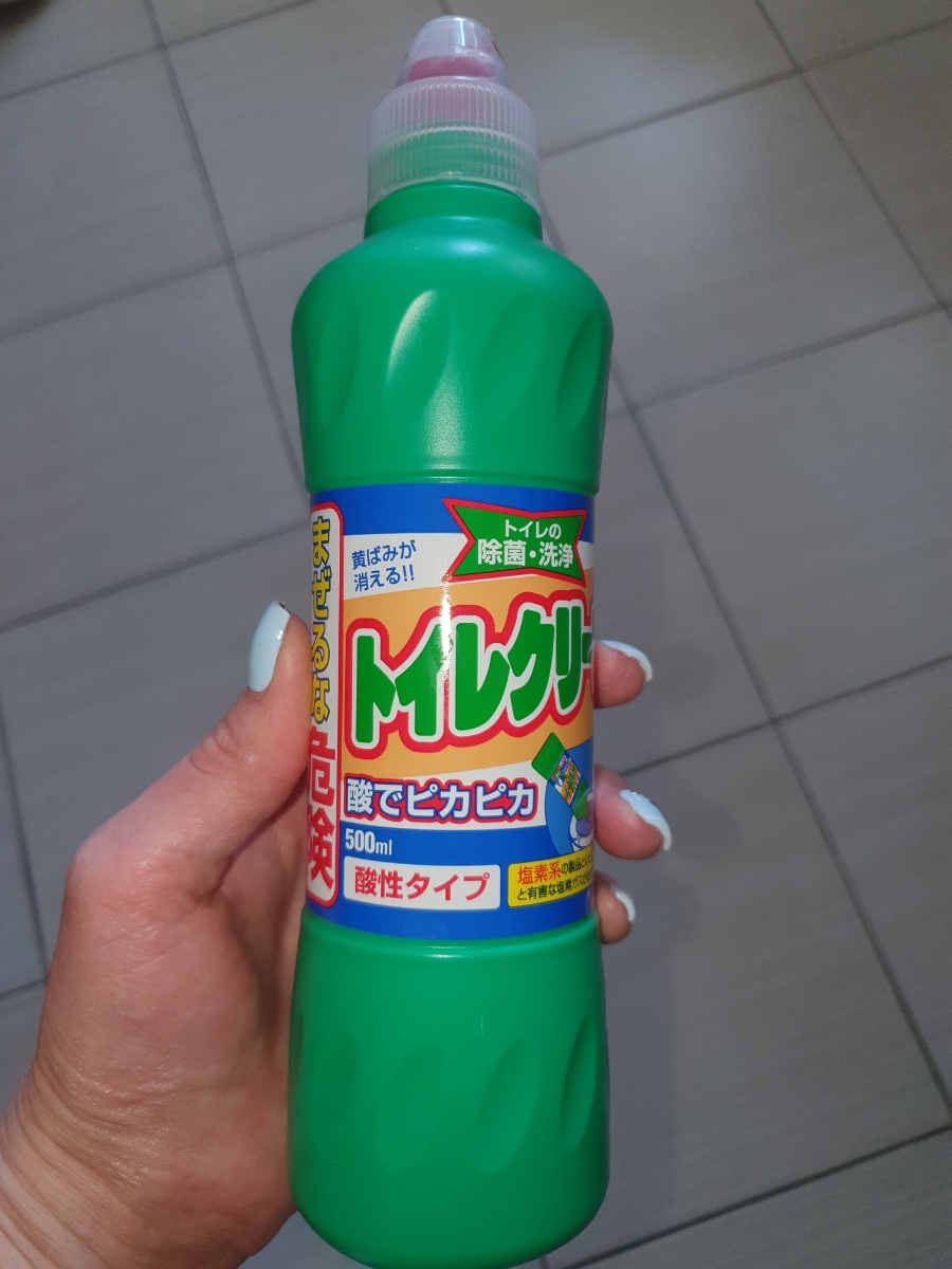 Чистящее средство для унитаза (с соляной кислотой) 500 мл. Средство для чистки ванн "mitsuei all mighty" (без аромата). 5л 1/24. Mitsuei чистящее средство для ванной комнаты с ароматом цитрусовых. Средство для чистки ванн "mitsuei", с цитрусовым ароматом, 350 мл.