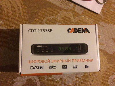 Cadena 1753sb. Цифровой ресивер cadena CDT-1793. ТВ-тюнер DVB-t2 cadena CDT-1811. Cadena CDT-1753sb (ТС). Cadena CDT 1753sb моргает.