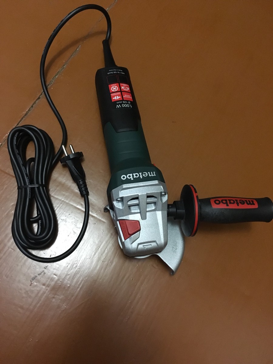 Болгарка метабо 125. Metabo WEF 10-125 quick. Metabo WEF 10-125 quick 600388000. Metabo WEF 10 125 quick кейс. УШМ Метабо 125 с регулировкой оборотов.