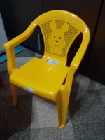 Кресло пластиковое детское Желтое 37х36 h54см с широкой спинкой #5, Анна К.