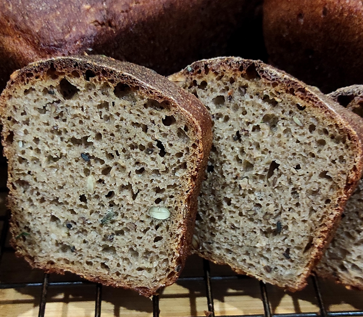 Добавляю в хлеб 🍞 на закваске. Получается очень ароматный!