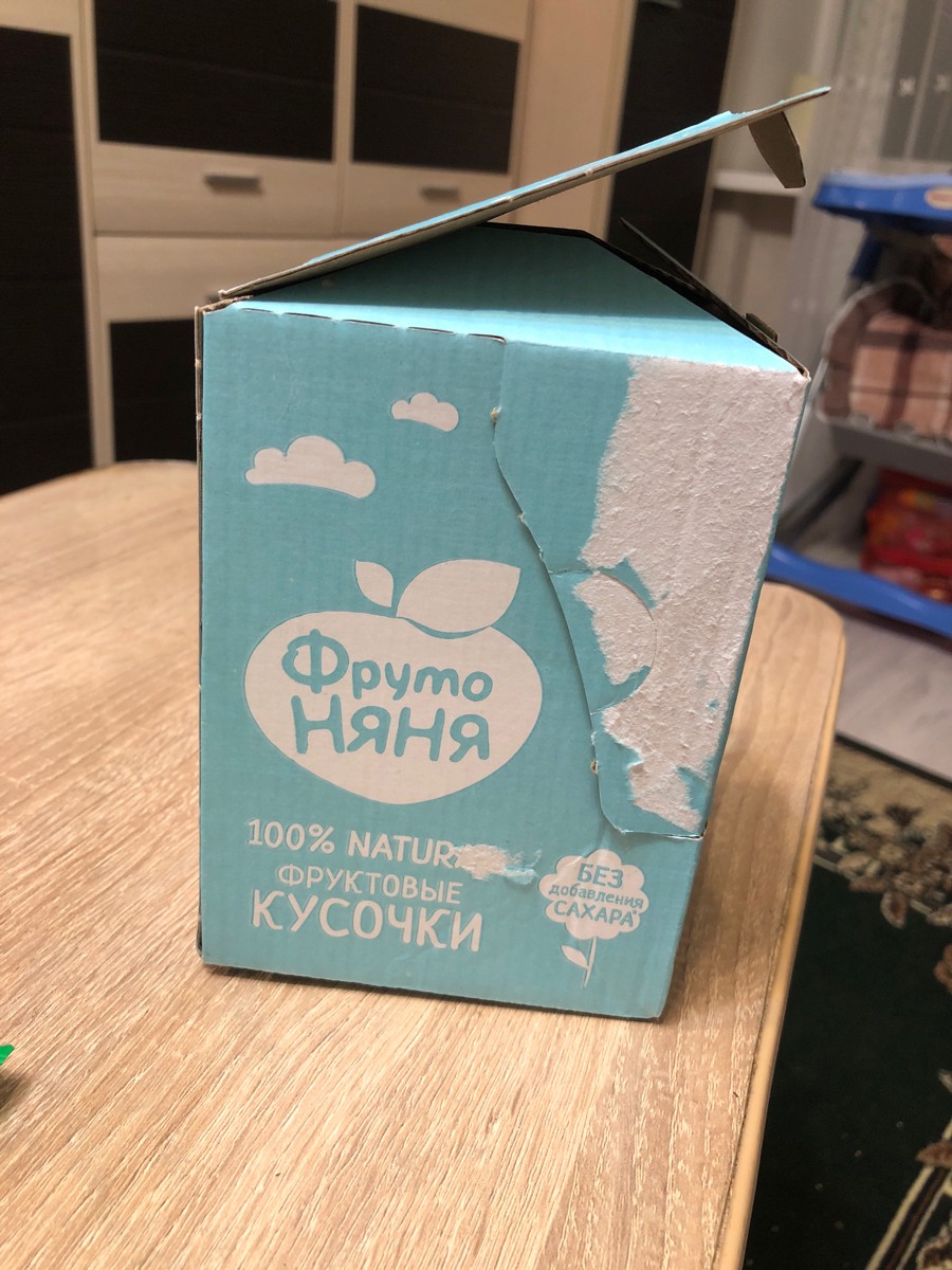 Лакомство пришло во время. Коробка никак не упакована, раскрыта и немного порвана. За это снимаю звезду. Пакетиков 10, как и заявлено производителем. Заказываю 2 раз. Внуку (2года) понравились