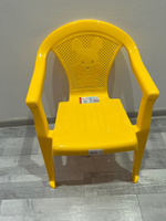 Кресло пластиковое детское Желтое 37х36 h54см с широкой спинкой #3, Вера Л.