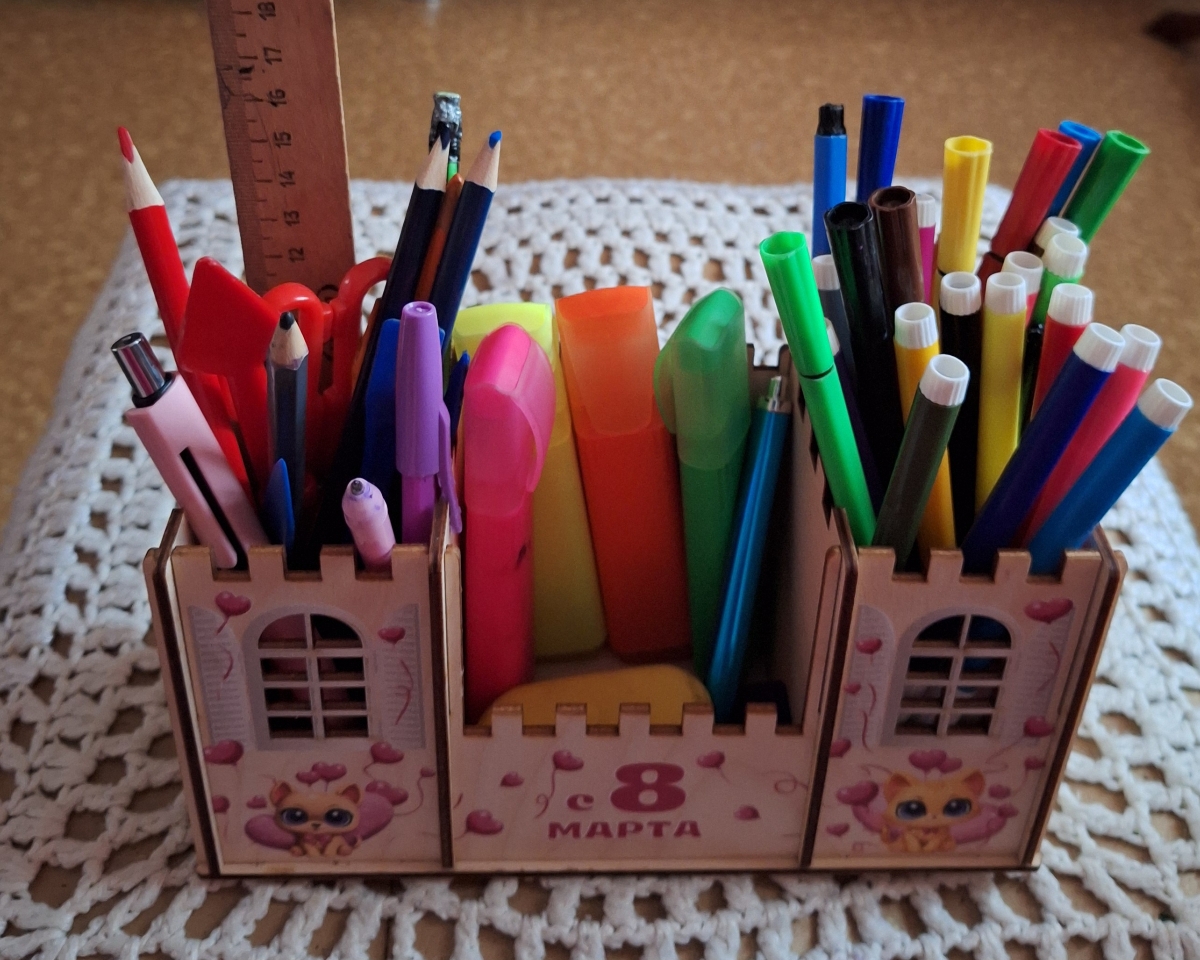 Все пришло целое,хлипковато,но недорого и симпатично.