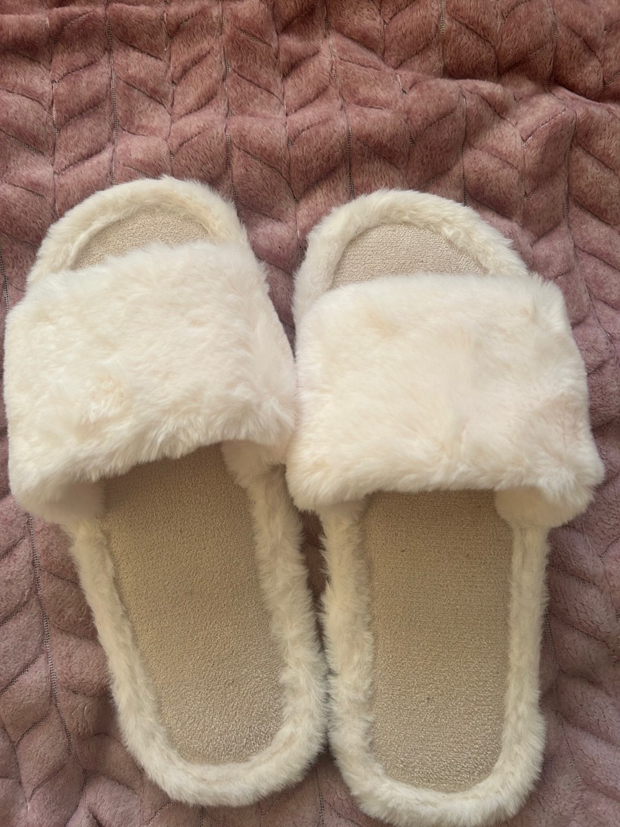 Идеальные
Мягкие,идут в размер
Красивые😍