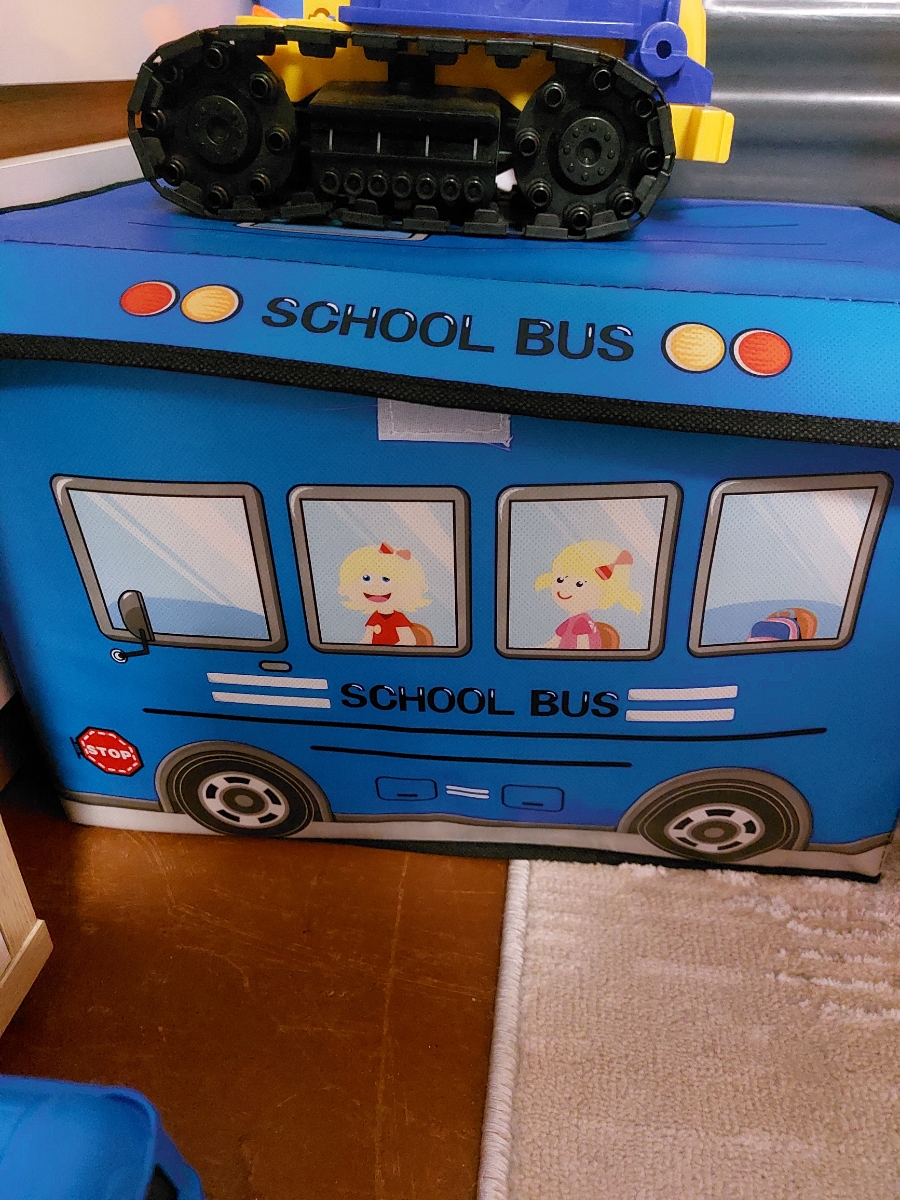 Очень вместительный,хорошее качество,ребёнку понравилось.