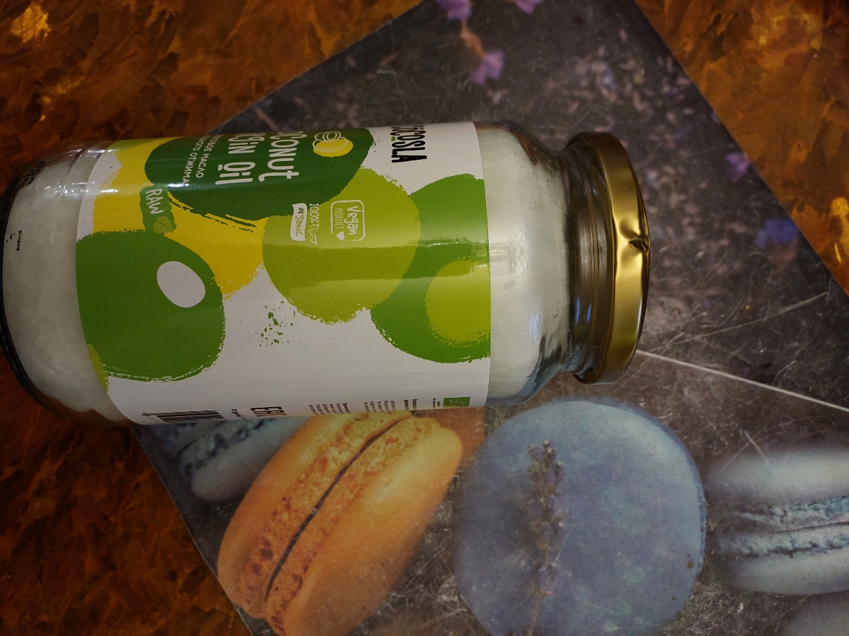 Пришло в коробке и пузырчатой плёнке,тара в стекле.