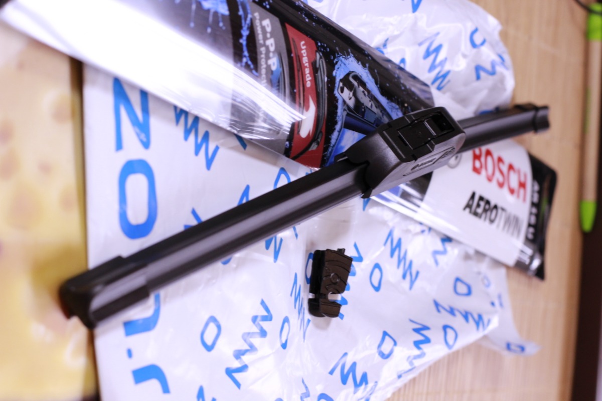 Стеклоочиститель 400 мм. Retrofit Aerotwin Bosch 3397006824. Щетка стеклоочистителя Bosch ar16u 3397006824 400мм Aerotwin. 3397006824 Bosch щетка стеклоочистителя. Ar16u Bosch щетка.