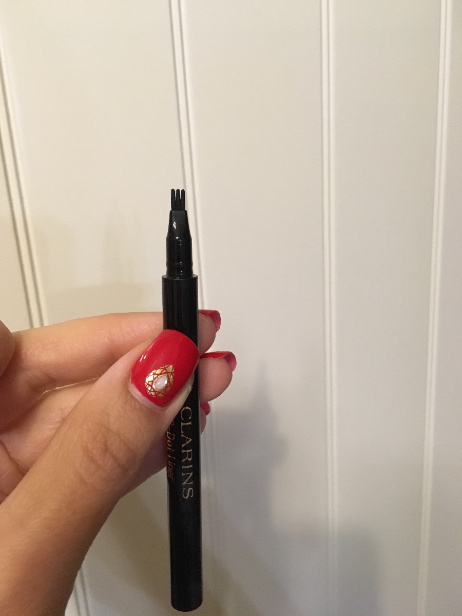 Clarins 3 dot liner