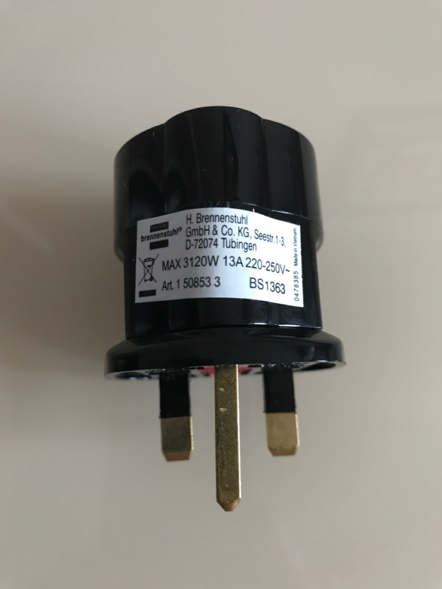 Переходник для штепсельной вилки. Адаптер переходник brennenstuhl. Brennenstuhl mc 120. Brennenstuhl адаптер переходник европа - англия. Адаптер с британской вилки на европейскую.