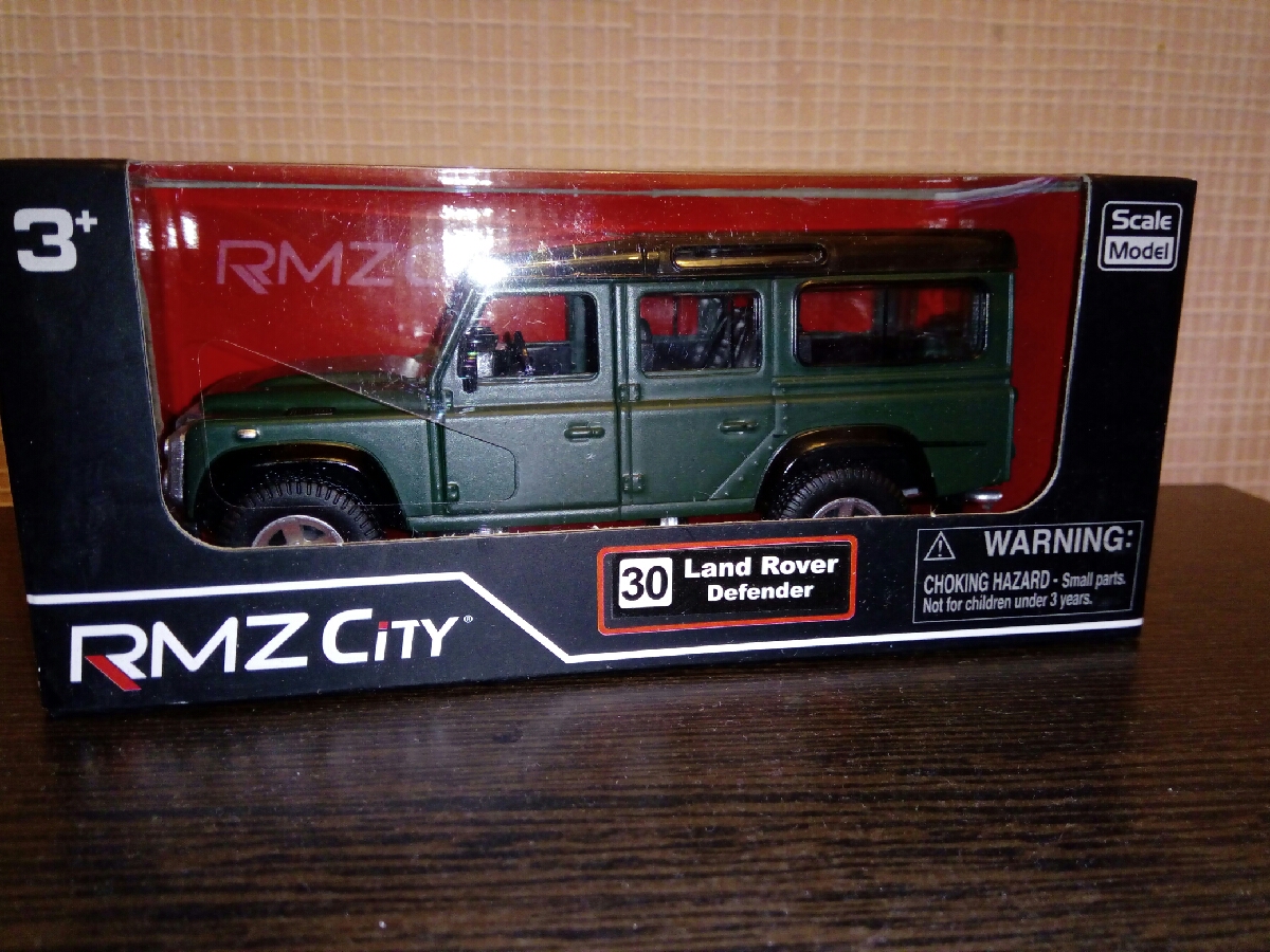 Defender производитель. RMZ City ленд Ровер Дефендер. RMZ City Nissan. Внедорожник RMZ City Land Rover Defender (344010) 1:64 7.6 см.