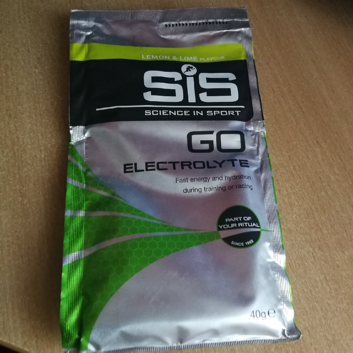 Side производитель. Sis электролиты. Sis go Electrolyte Powder 1,6 кг. Напиток углеводный с электролитами в порошке, вкус лимон и лайм, 500 гр..