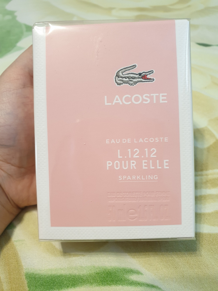 Lacoste l 12.12 pour elle sparkling. Lacoste sparkling туалетная вода 30 мл. Лакоста Спарклинг Рени. Lacoste sparkling коробка. Лакосте Спарклинг отзывы.