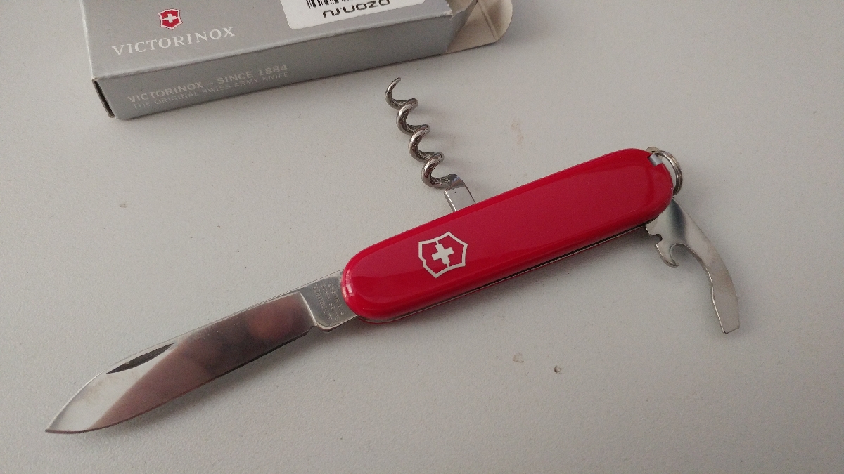 Victorinox waiter